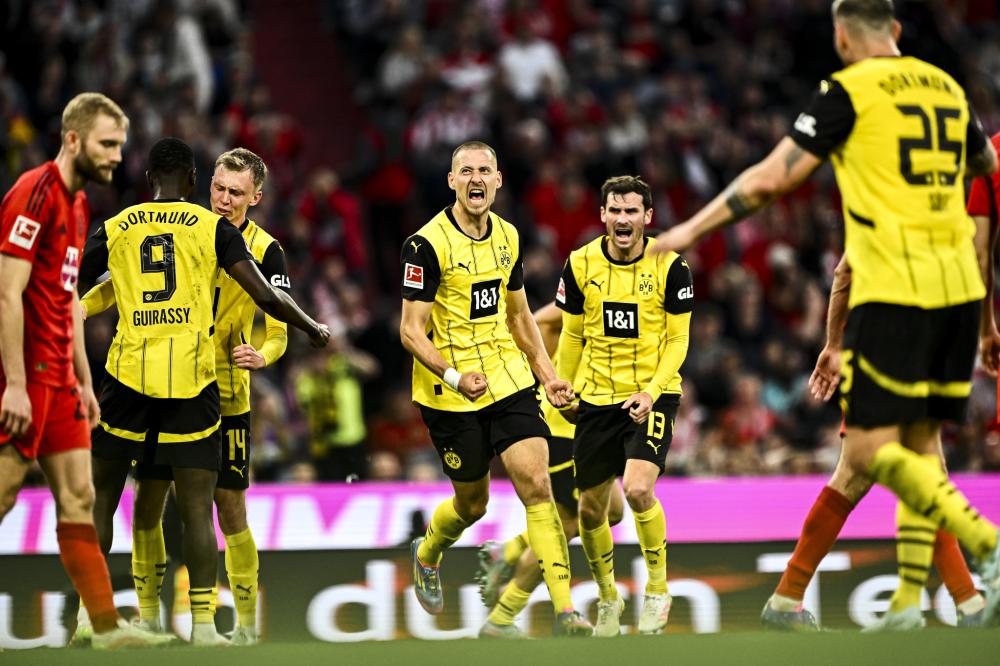 並且展現出 並且展現出